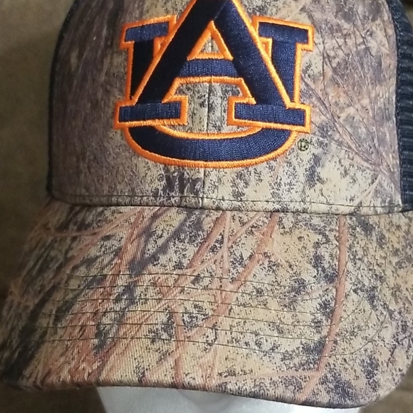 HAT - Picture 2 of 4